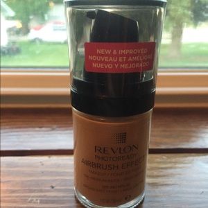 ❌sold❌Revlon Photoready Airbrush Effect Foundation
